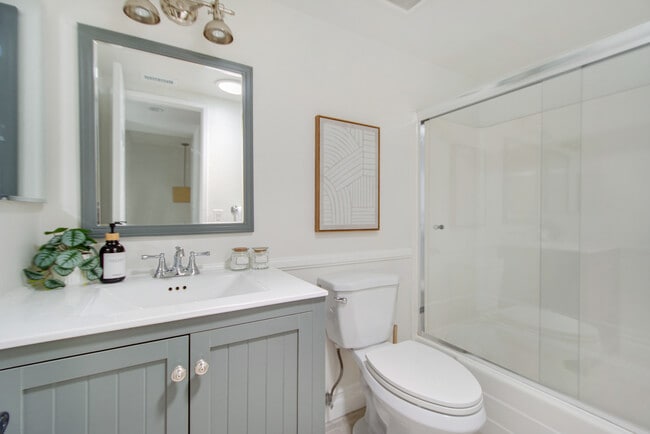 Building Photo - 19 Seabird Ct