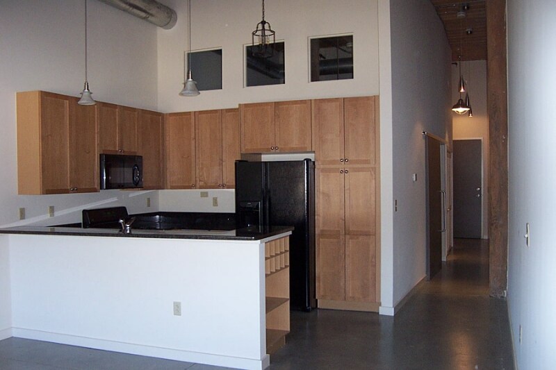 Building Photo - 400 Mills Ave