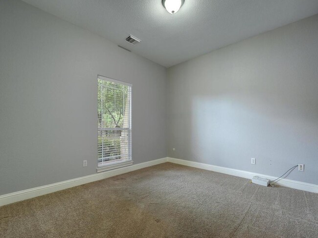 Building Photo - 6016 Wilcott Ct