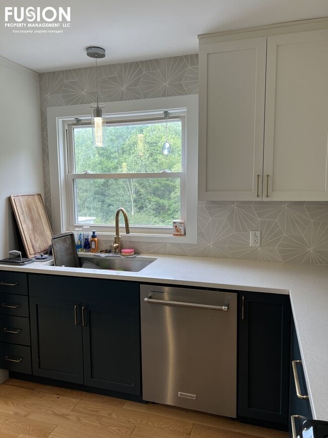 Building Photo - Beautiful Mountain Crest Home for Rent in Williston, Vermont