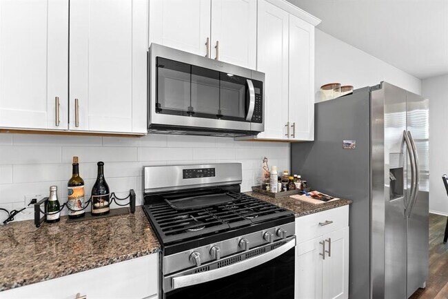 Building Photo - 469 Grace Lilly Dr