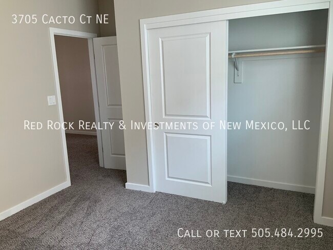 Building Photo - 3705 Cacto Ct