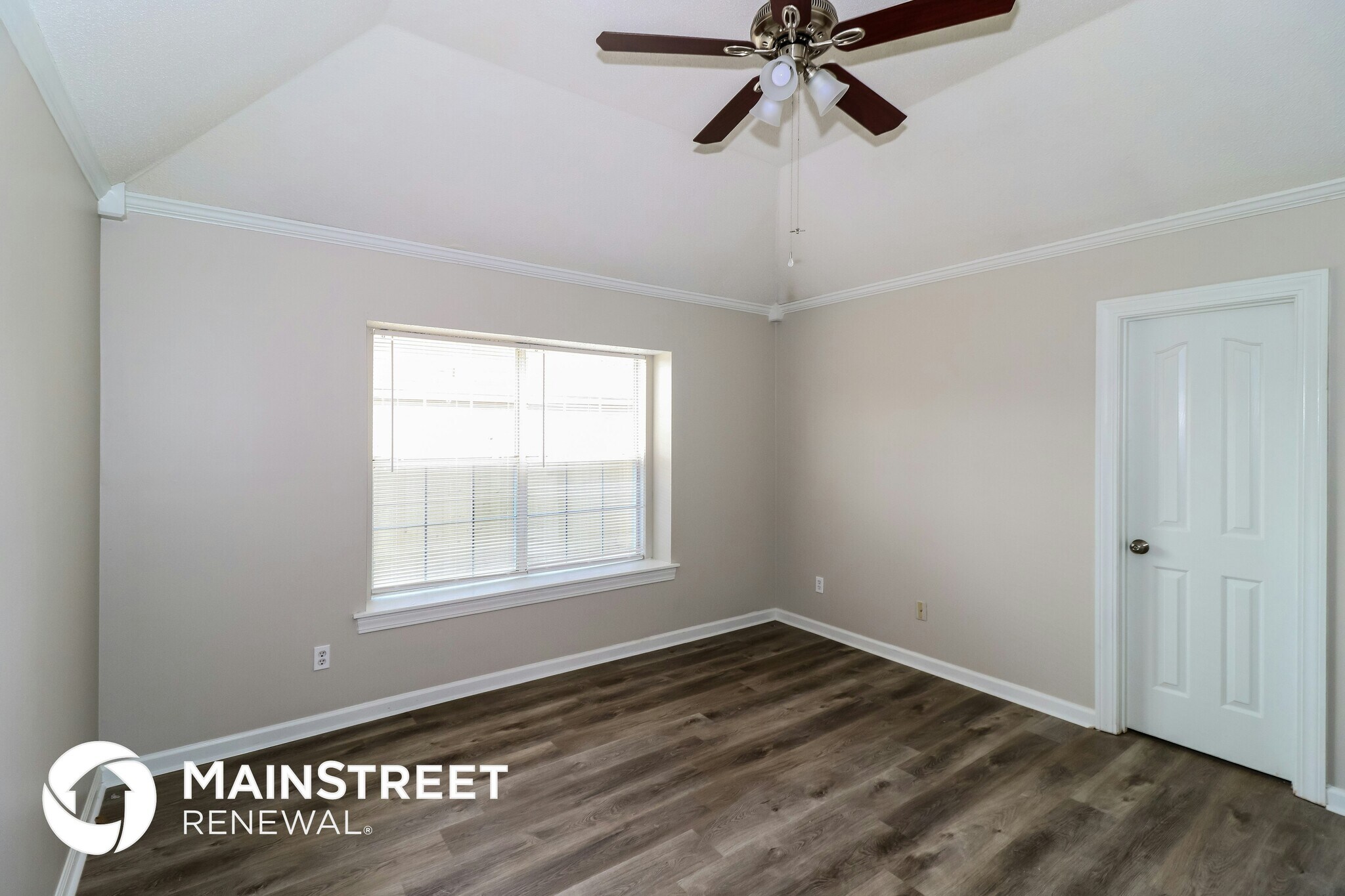 Building Photo - 7013 Juanita Cir S