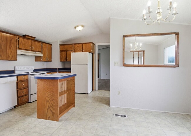 Building Photo - 3 Bedroom Manufactured Home on Nearly 2 Acres with Large Shop