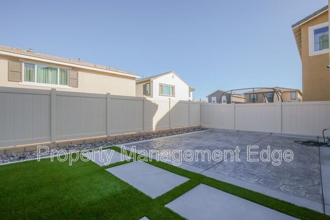 Building Photo - 36644 Desert Tortoise Rd