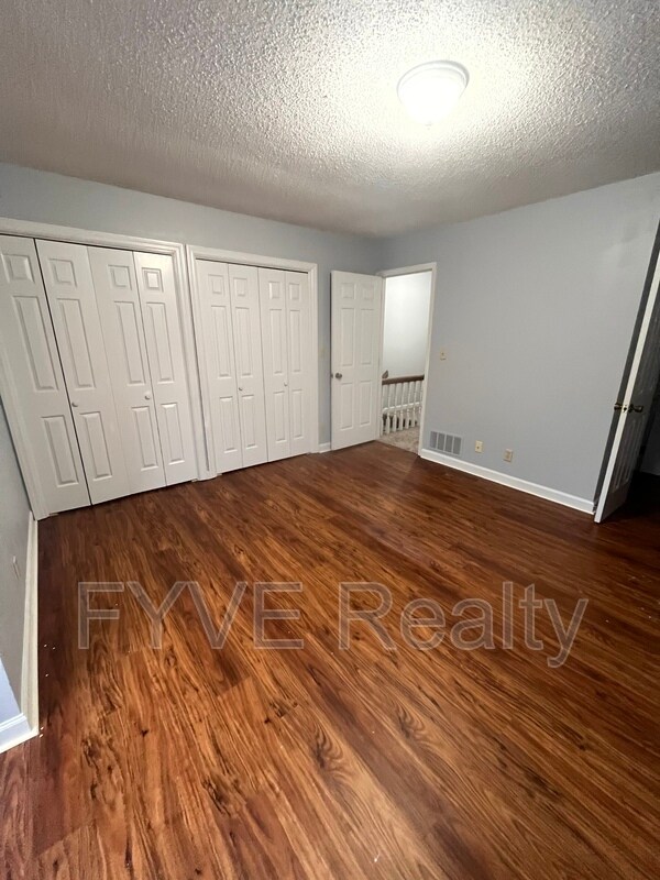 Building Photo - 122 Arcadia Ln