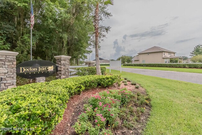 Building Photo - 1751 Hollow Glen Dr