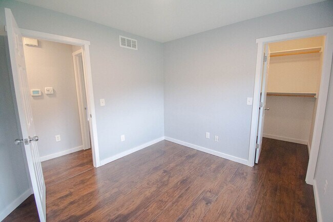Building Photo - Gorgeous 4br home on nice lot with no backyard neighbors!
