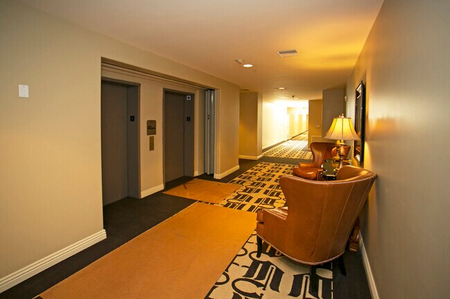 Building Photo - 476 Caruso Ave