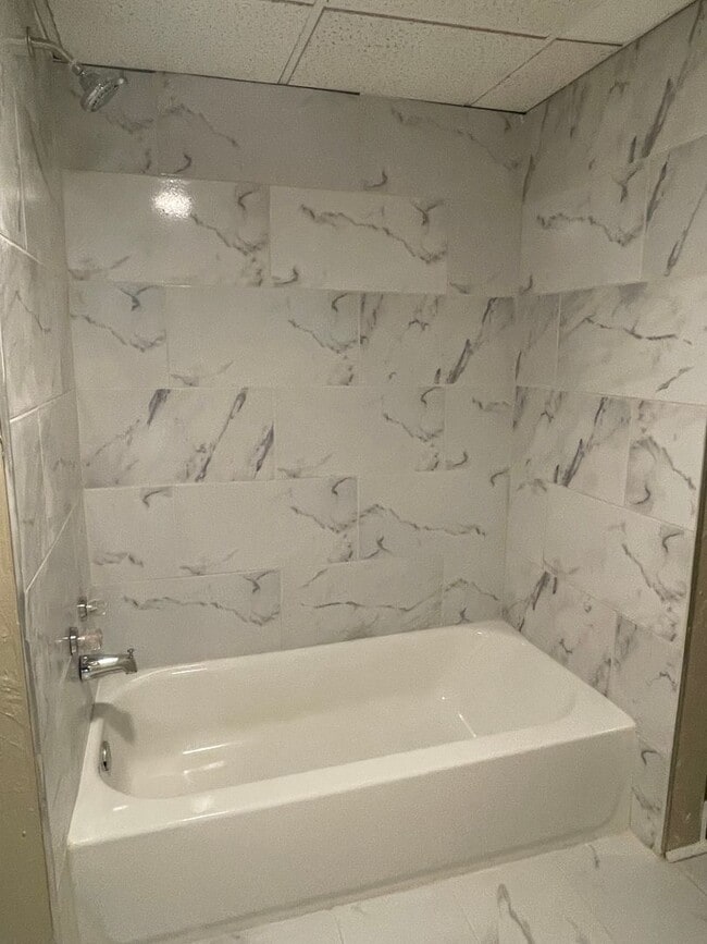 Building Photo - Newly Renovated Three Bedroom One Bath Upstairs Apartment