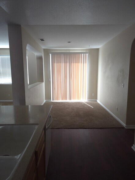 Building Photo - 5614 Newsome Ct
