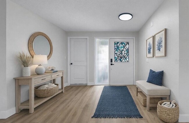 Building Photo - 6515 Santiago Ct