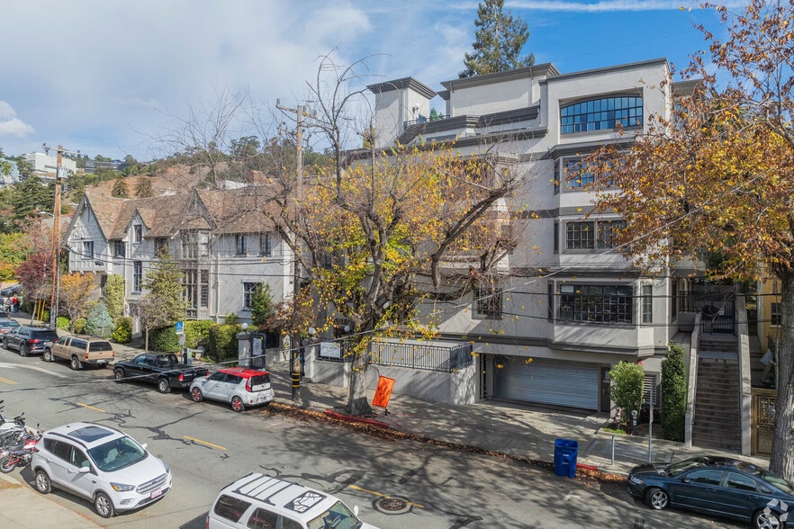 Building Photo - The Berk