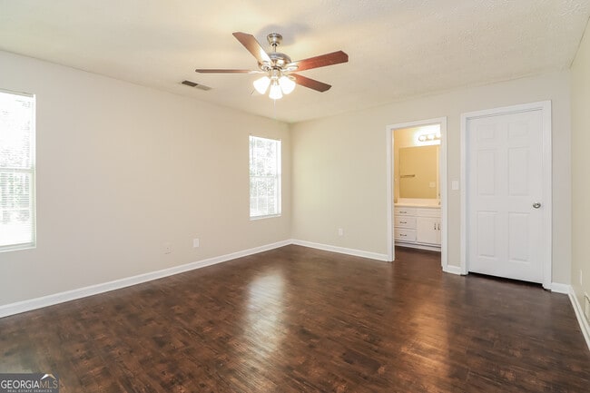 Building Photo - 507 Heritage Ridge Dr