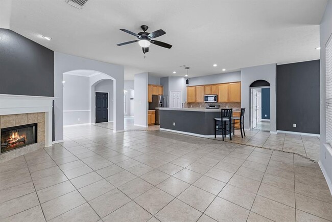 Building Photo - 6439 Stone Landing Ln
