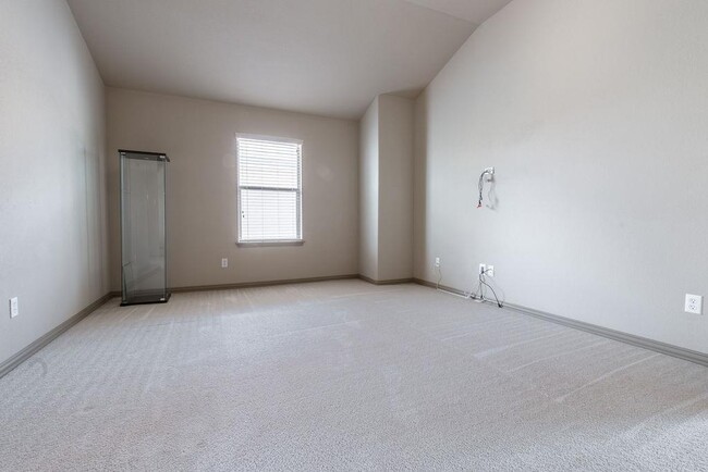 Building Photo - 1509 Greenside Dr