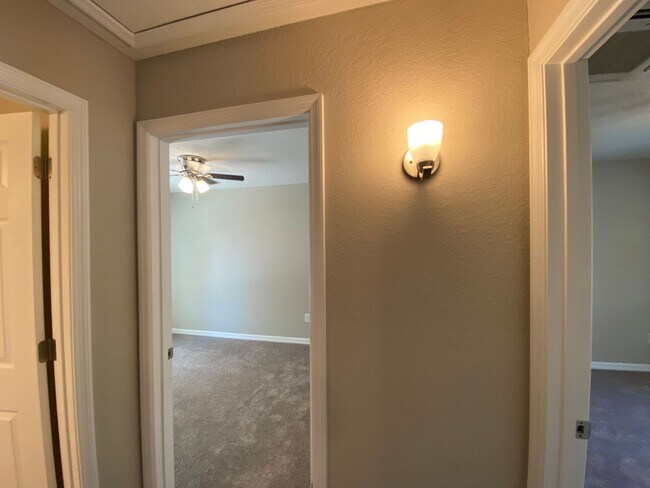 Building Photo - WILL NOT BE AVAILABLE TO SHOW TIL MID AUGU...