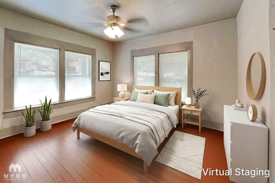 Building Photo - 114 S Lamar St