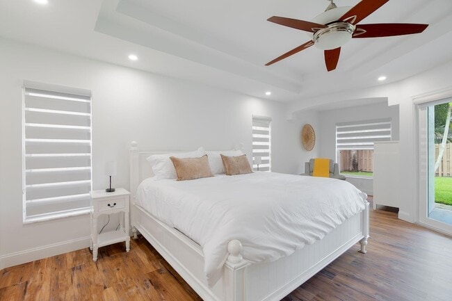 Building Photo - 13590 Jonquil Pl