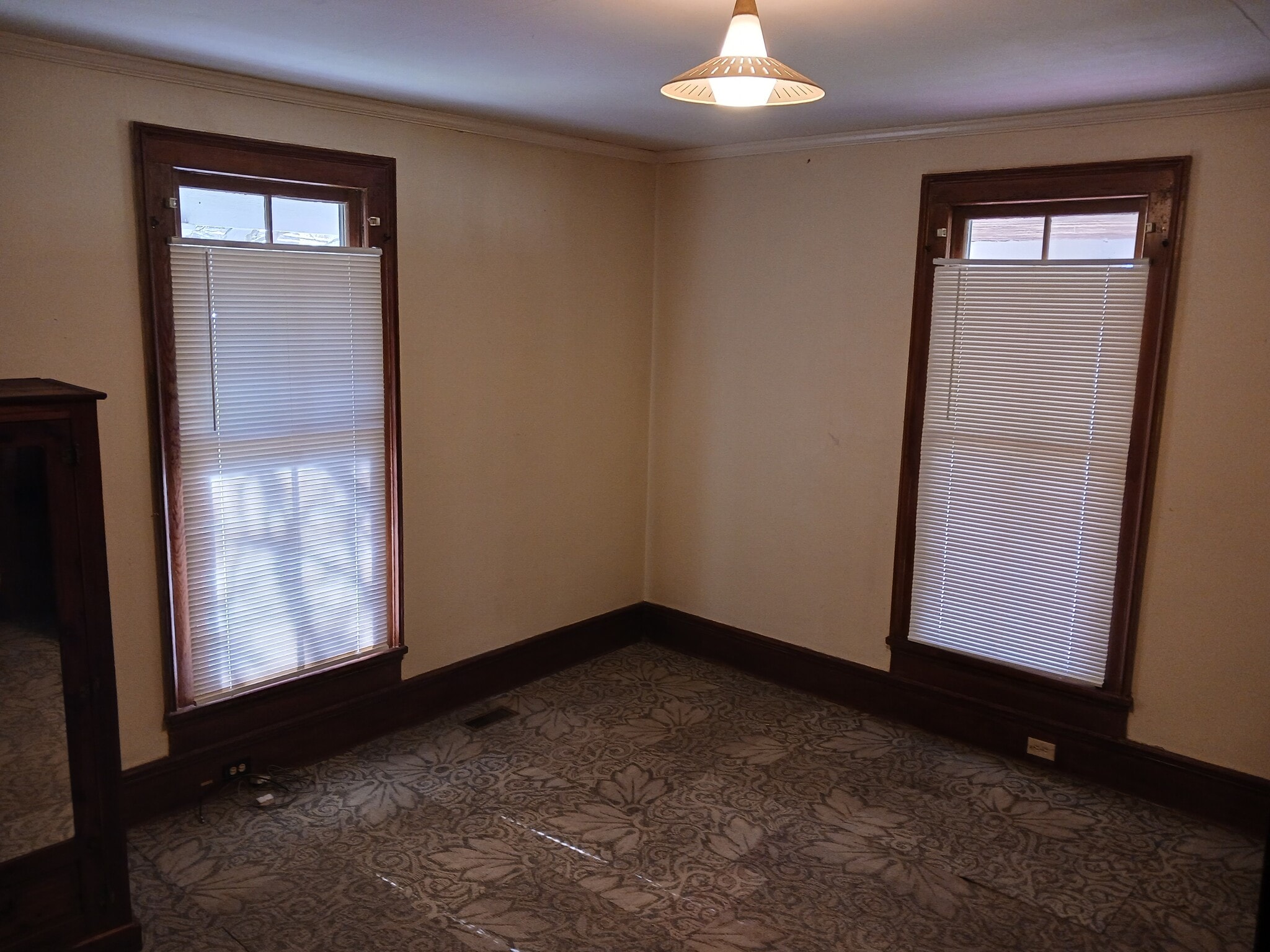 Bedroom - 505 W Front St