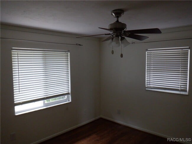 Building Photo - 3790 N Honeylocust Dr