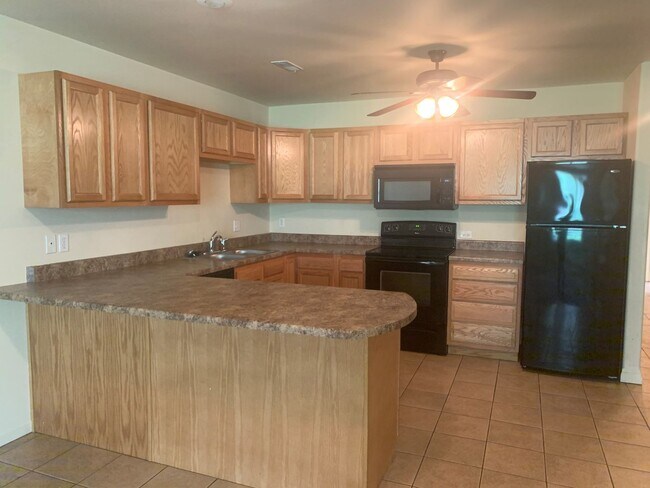 Building Photo - 6531-MF2-E2