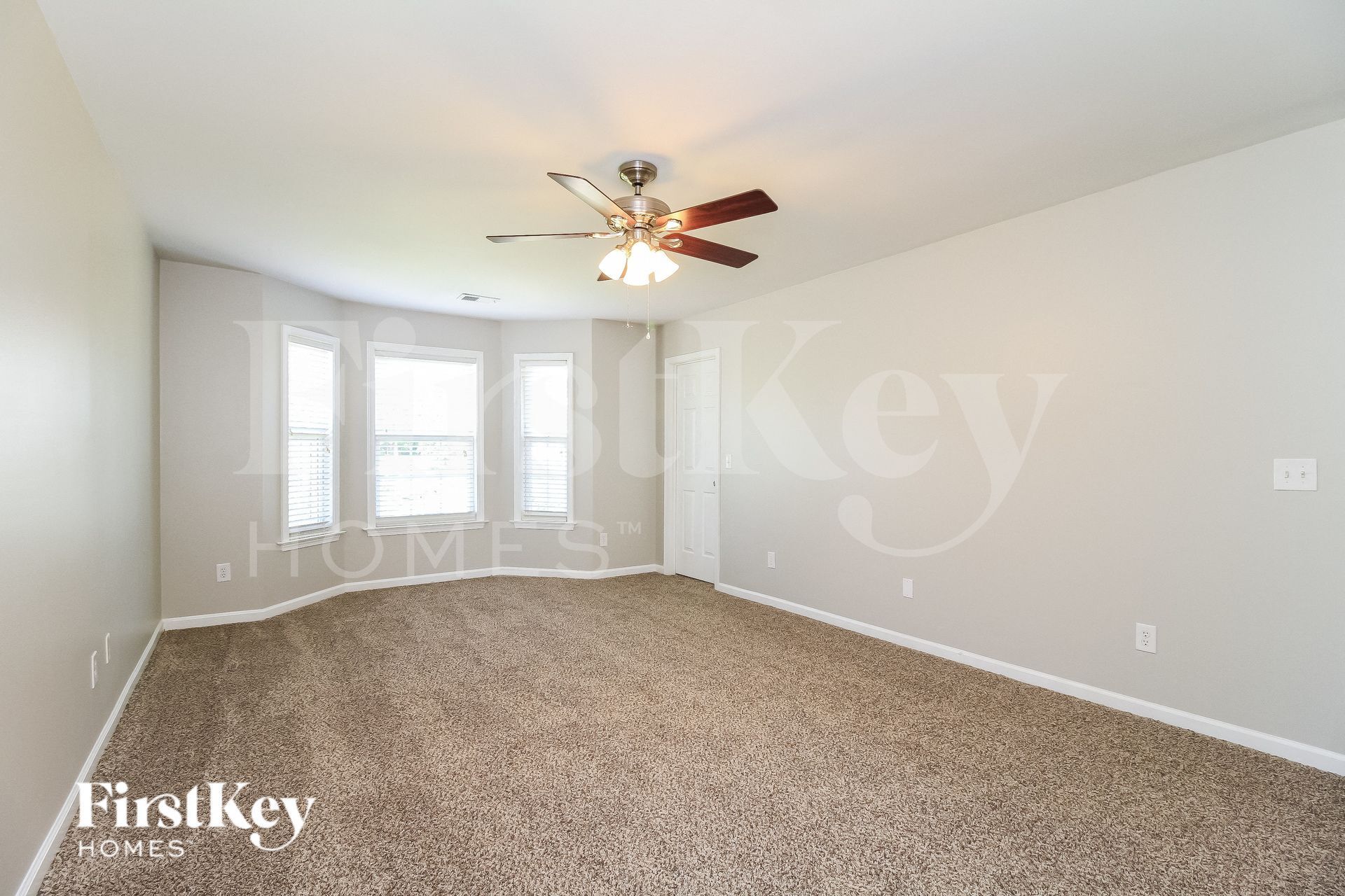 Building Photo - 5320 Graycliff Ln