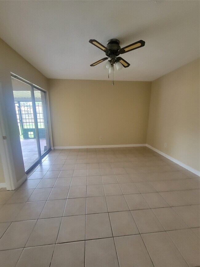 Building Photo - 19330 Cypress Bay Dr