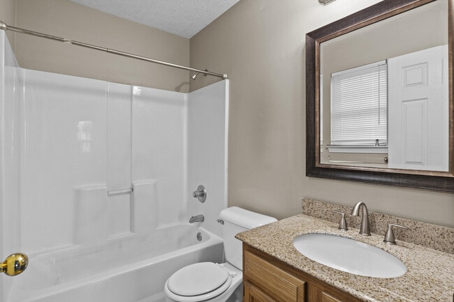 Building Photo - 889 Revere Run Dr