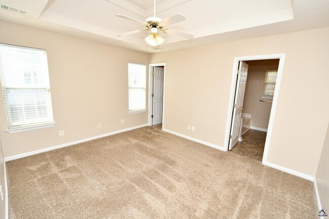 Building Photo - 107 Dorothy Ct