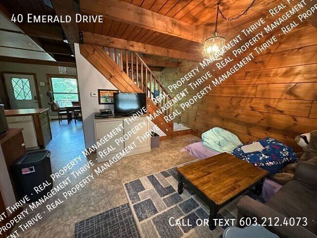 Building Photo - 40 Emerald Dr
