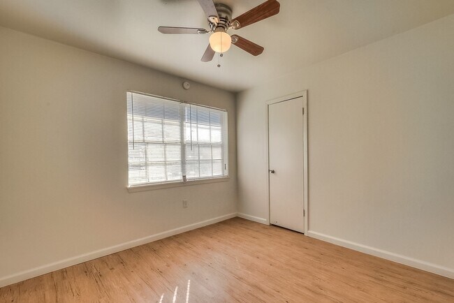 Building Photo - 3 Bedr/ 1 bath Beautiful Home in Texas City