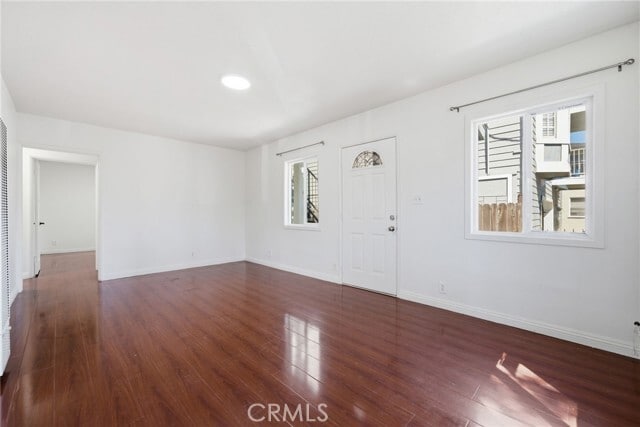 Building Photo - 1609 E 6th St