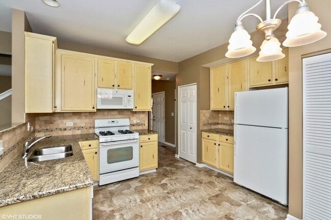 Building Photo - 323 Norwell Ln