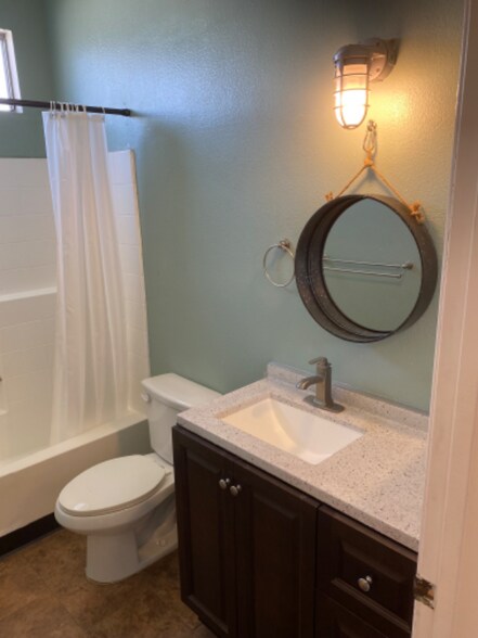 Building Photo - 3727 Watseka Ave