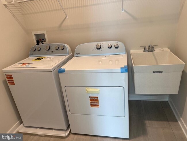 Building Photo - 64 Alroy Rd