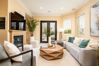 Building Photo - 301 16th St