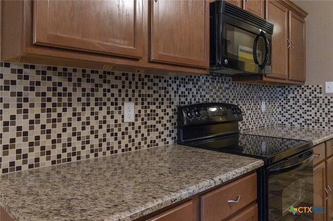 Building Photo - 5500 Leather Dr