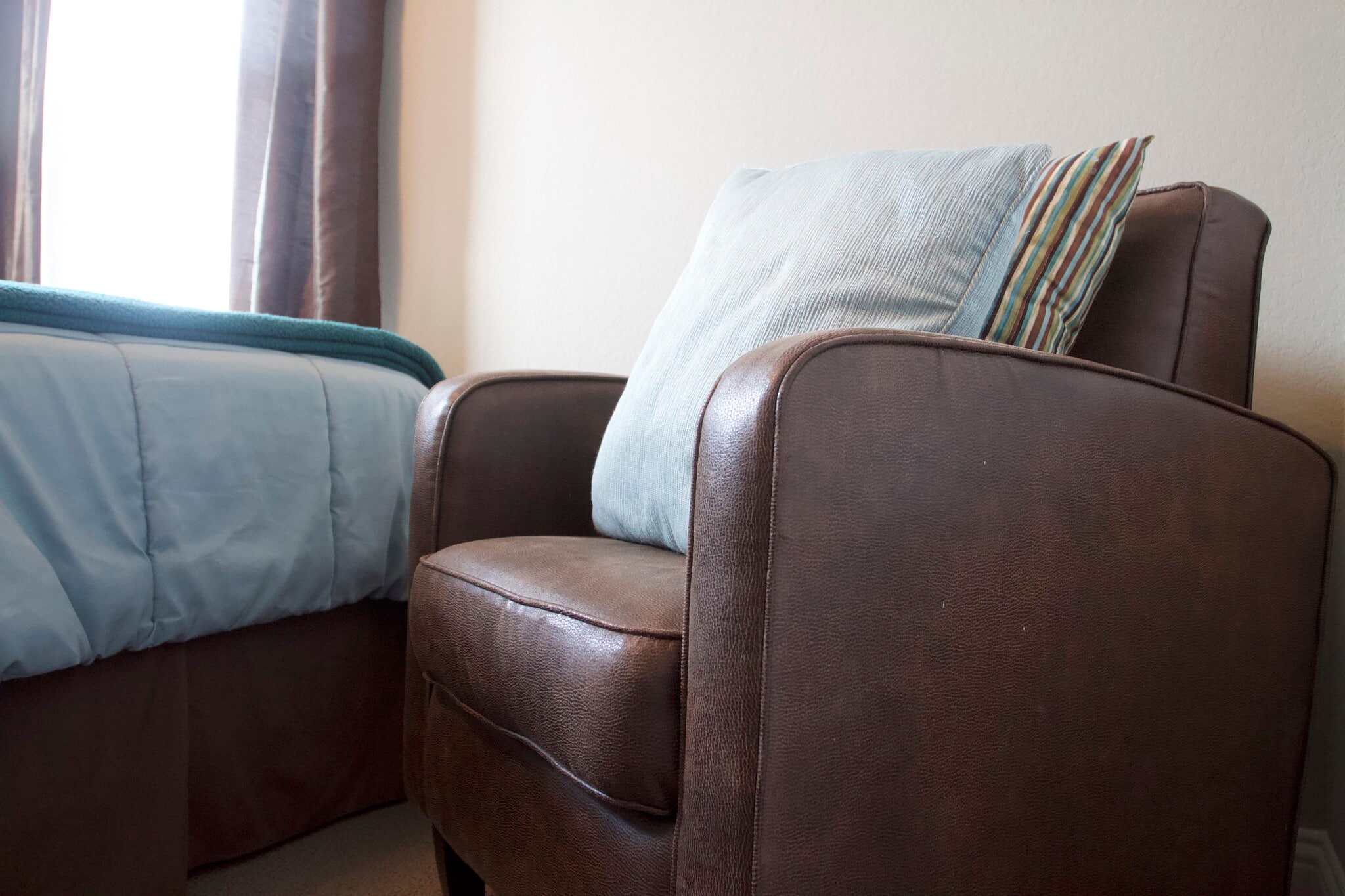Comfy Seating - 9401 Privet Dr