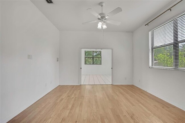 Building Photo - 18401 N 30th St