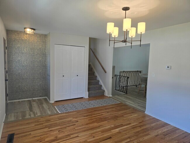 Building Photo - 15353 Huff