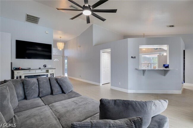 Building Photo - 17791 Castle Harbor Dr