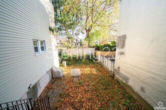 Building Photo - 2 bedroom in ASTORIA NY 11105