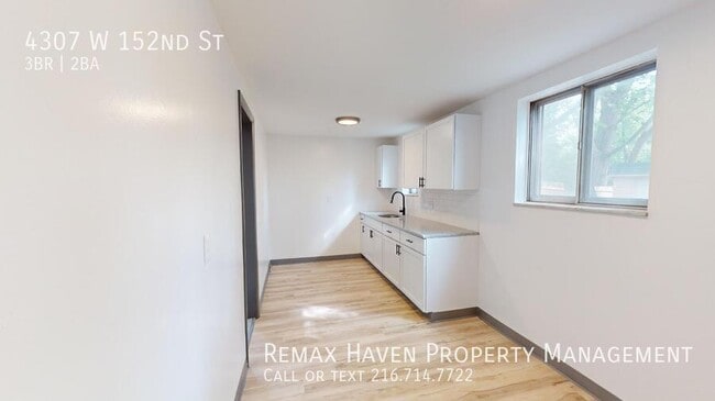 Building Photo - 4307 W 152nd St