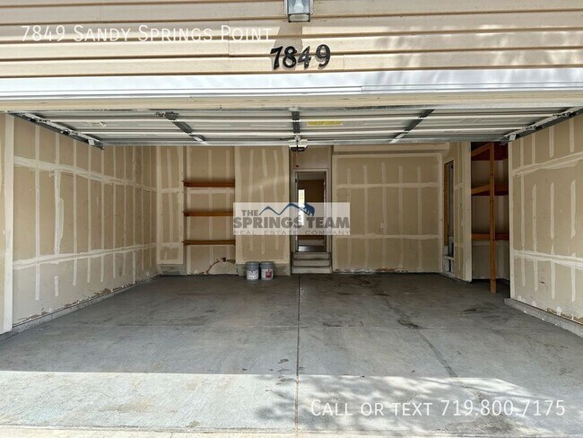 Building Photo - 7849 Sandy Springs Point