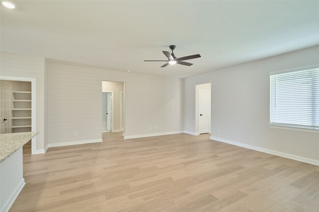 Building Photo - 21554 Bluebonnet Bay Dr