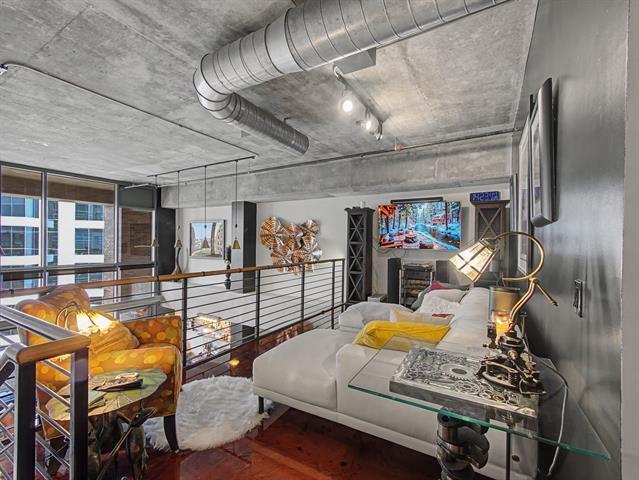 Building Photo - 1999 McKinney Ave