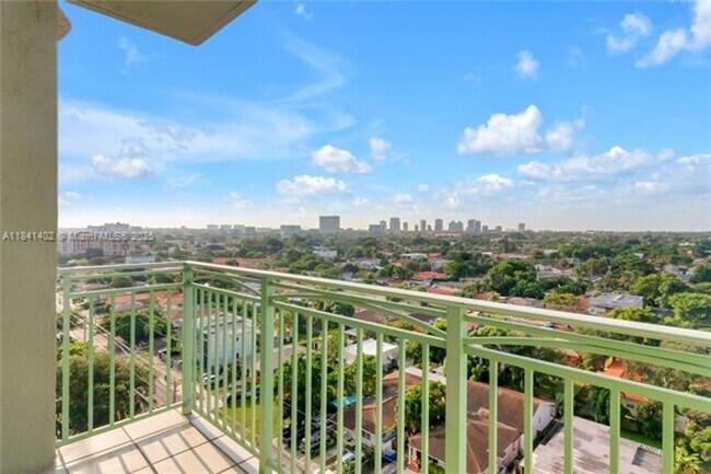 Building Photo - 3500 Coral Wy