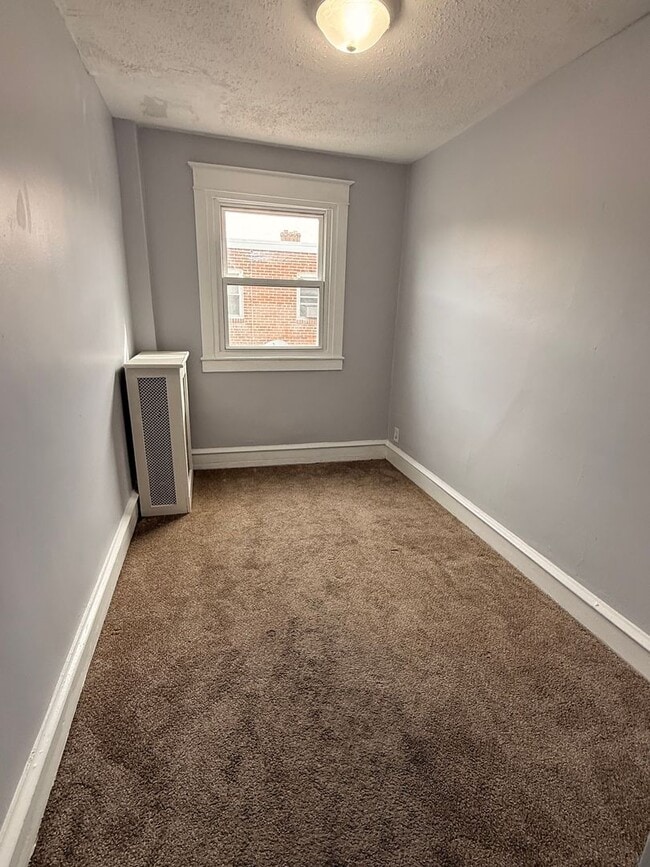 Building Photo - Charming 3 Bedroom Home for Rent