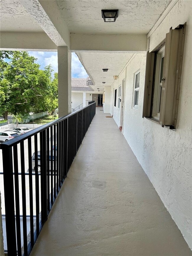 Building Photo - 4143 N Ocean Blvd